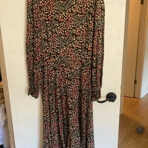 Carly Jean Los Angeles Black and Pink Floral Long Sleeve Dress